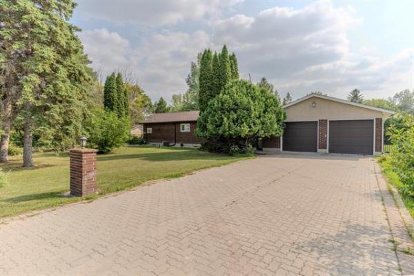 Home Photo - 1005 STRATHCONA Road