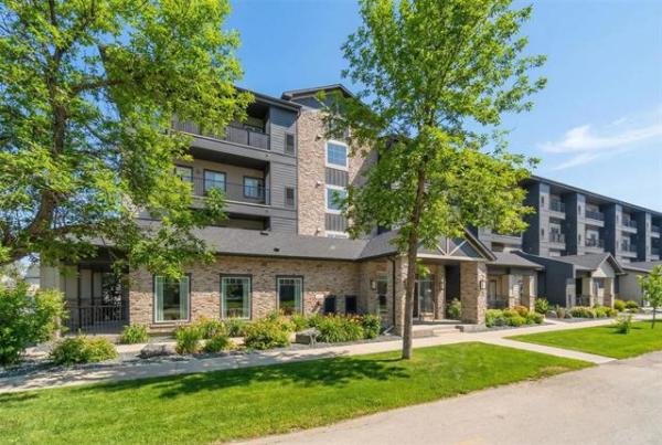 Home Photo - 216-215 Pandora Avenue