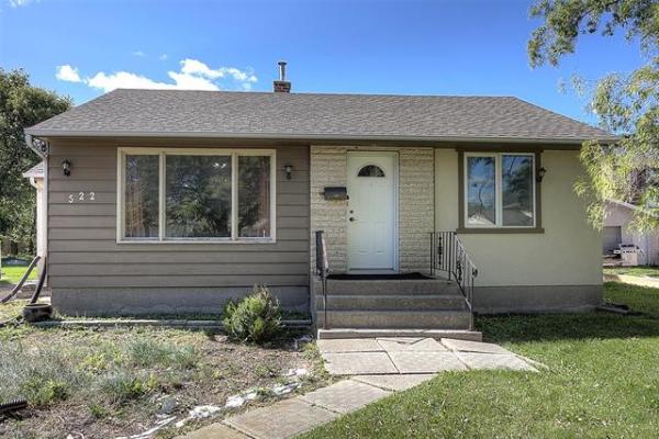 Home Photo - 522 Daer Boulevard