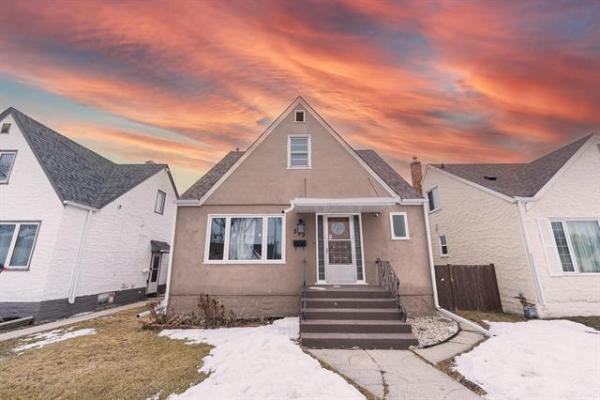 home photo - 559 Inkster Boulevard