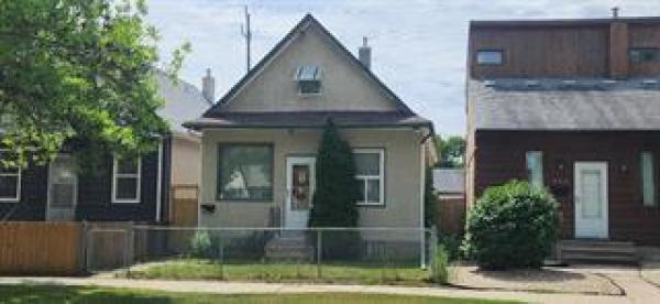 Home Photo - 954 REDWOOD Avenue