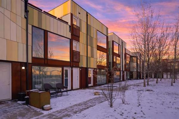 Home Photo - 5-791 Wall Street