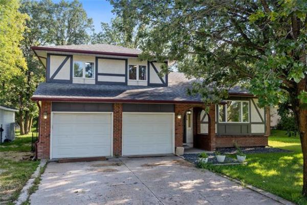 Home Photo - 24 Oakbank Drive