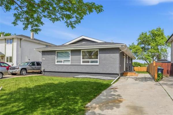 Home Photo - 187 Bluewater Crescent