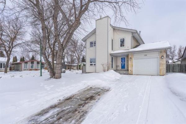 Home Photo - 126 Woodview Bay