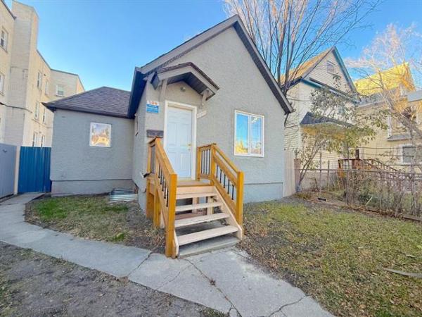 Home Photo - 526 Maryland Street