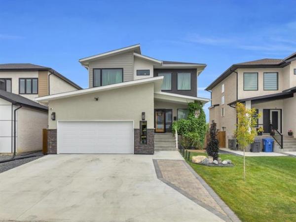 Home Photo - 63 Cindy Klassen Way