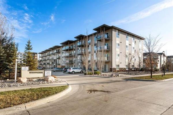 Home Photo - 1416-65 Fiorentino Street