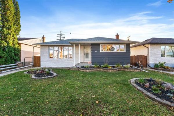 Home Photo - 494 Oakview Avenue