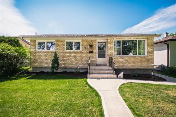 Home Photo - 542 Rosseau Avenue