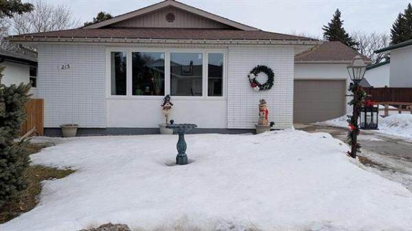 Home Photo - 215 Whitegates Crescent