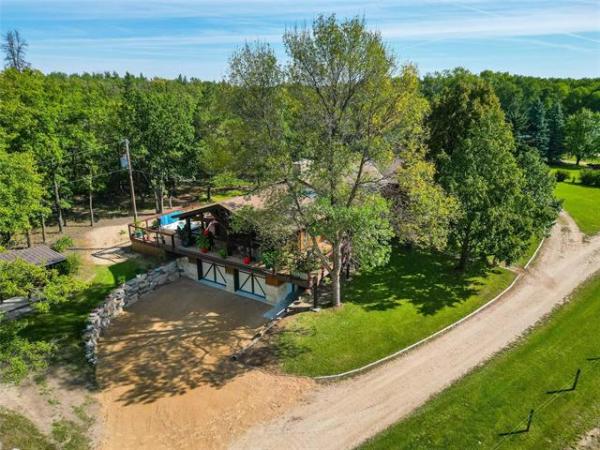 Home Photo - 66099 VERNON 26E Road