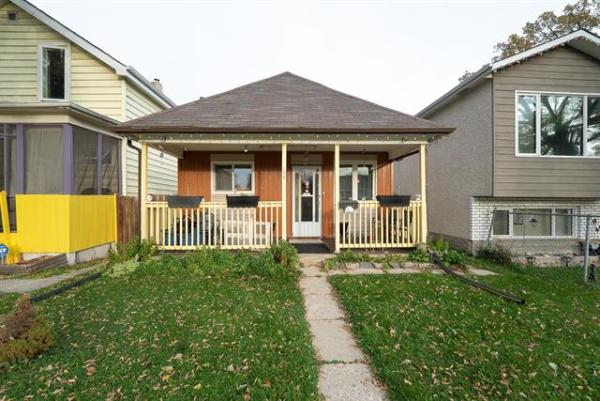 Home Photo - 379 Parkview Street