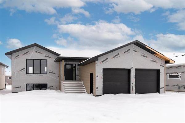 Home Photo - 37 Parkside Crescent