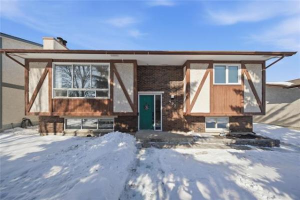 Home Photo - 492 Weedon Street