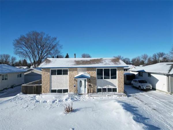 Home Photo - 6 Madrill Close