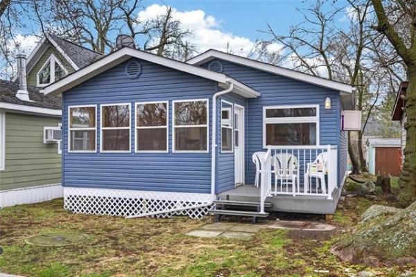 Home Photo - 31 5th Avenue