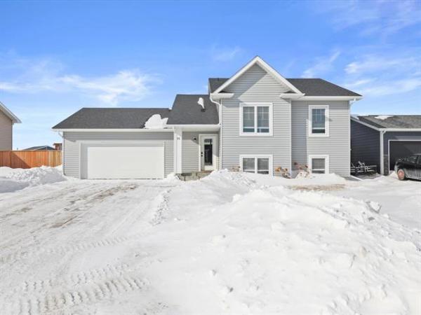 home photo - 55 Crescentwood Drive