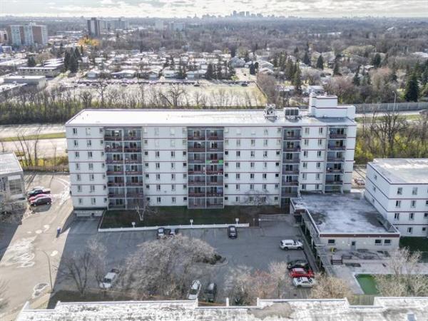 Home Photo - 127-35 Valhalla Drive