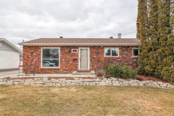 Home Photo - 728 Wayoata Street