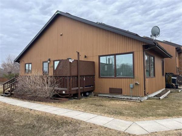 Home Photo - 5 Middle Drive