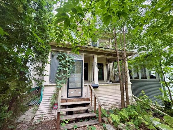 Home Photo - 685 Strathcona Street