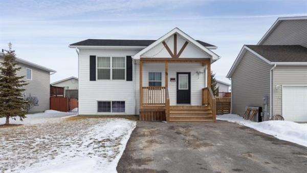 Home Photo - 78 Whitby Crescent