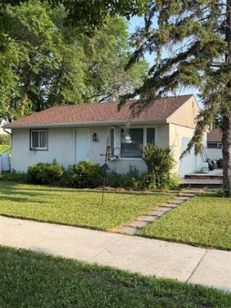 Home Photo - 849 KERNIGHAN Avenue
