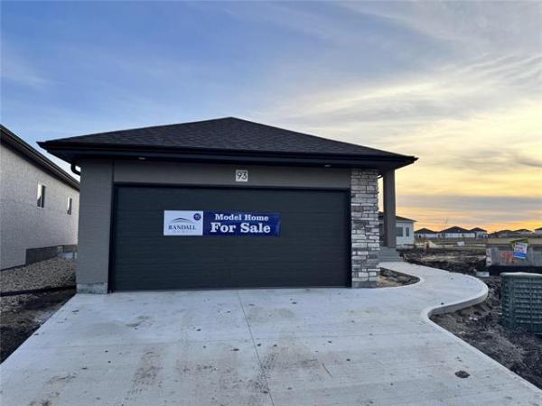 Home Photo - 93-100 GRANDE POINTE MEADOWS Boulevard