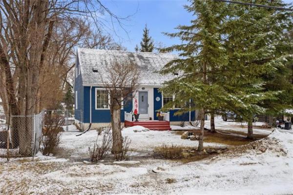 Home Photo - 5116 Rannock Avenue