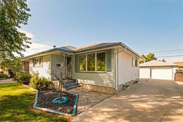 Home Photo - 725 Rosseau Avenue
