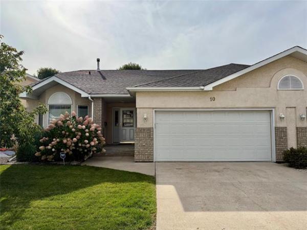Home Photo - 10-55 Bairdmore Boulevard