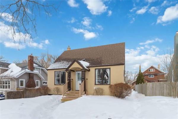 Home Photo - 31 Oakview Avenue