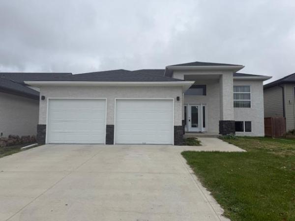 Home Photo - 49 PARKHILL Crescent