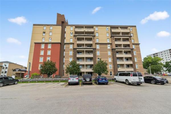Home Photo - 509-180 Beliveau Road