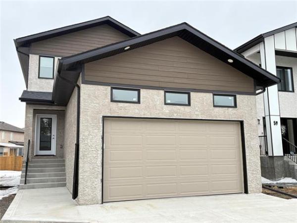 home photo - 55 Cindy Klassen Way