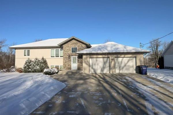 Home Photo - 101 Spruce Street