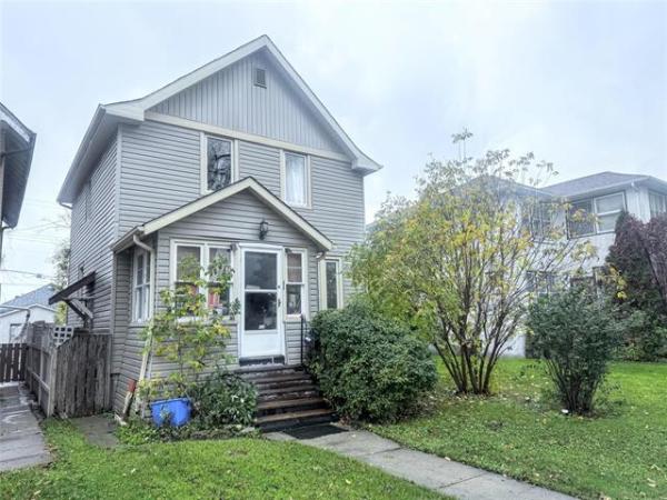 Home Photo - 624 Ingersoll Street