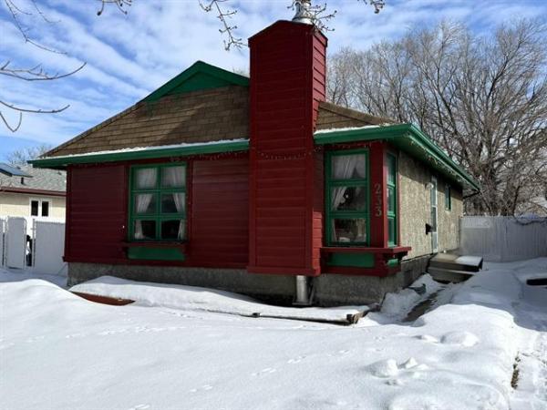 Home Photo - 233 Stradford Street