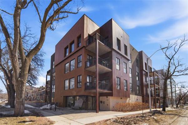 Home Photo - 204-958 McMillan Avenue