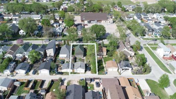 Home Photo - 270 Semple Avenue
