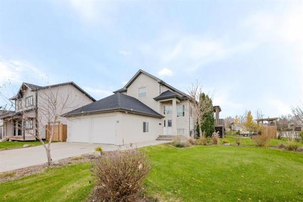 Home Photo - 10 VETERANS Way