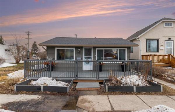 Home Photo - 505 Melbourne Avenue