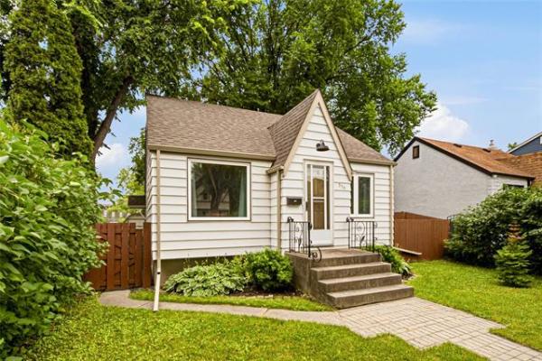 Home Photo - 336 Dumoulin Street