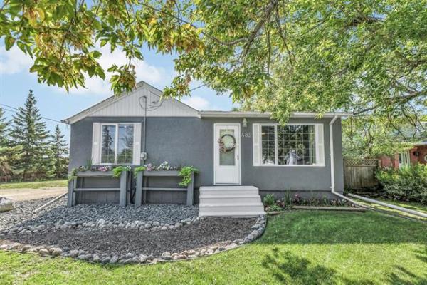 Home Photo - 482 Rossmore Avenue