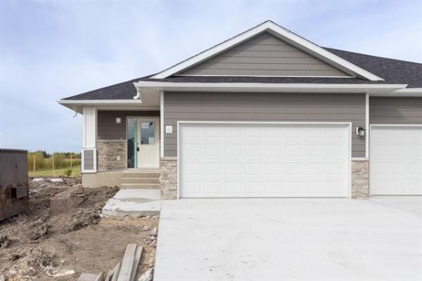 Home Photo - 116 Sterling Crescent
