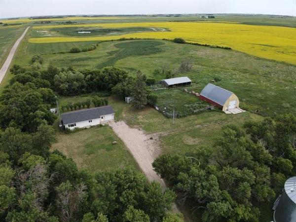 Home Photo - 1061 80W Road