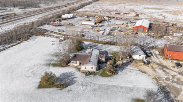 Home Photo - 18019 PTH 6 Highway