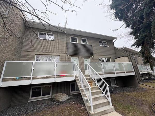 Home Photo - 119-200 Greenway Crescent