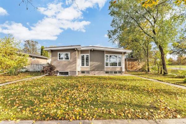 Home Photo - 691 Dunrobin Avenue
